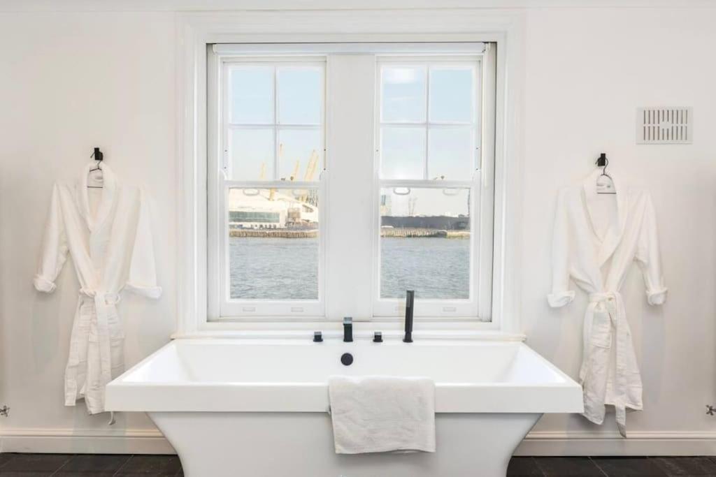 3 X Bedroom Riverside Flat With Hot Tub On Roof Terrace Londen Buitenkant foto