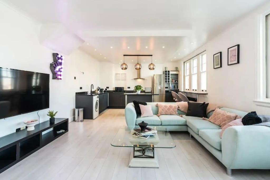 3 X Bedroom Riverside Flat With Hot Tub On Roof Terrace Londen Buitenkant foto