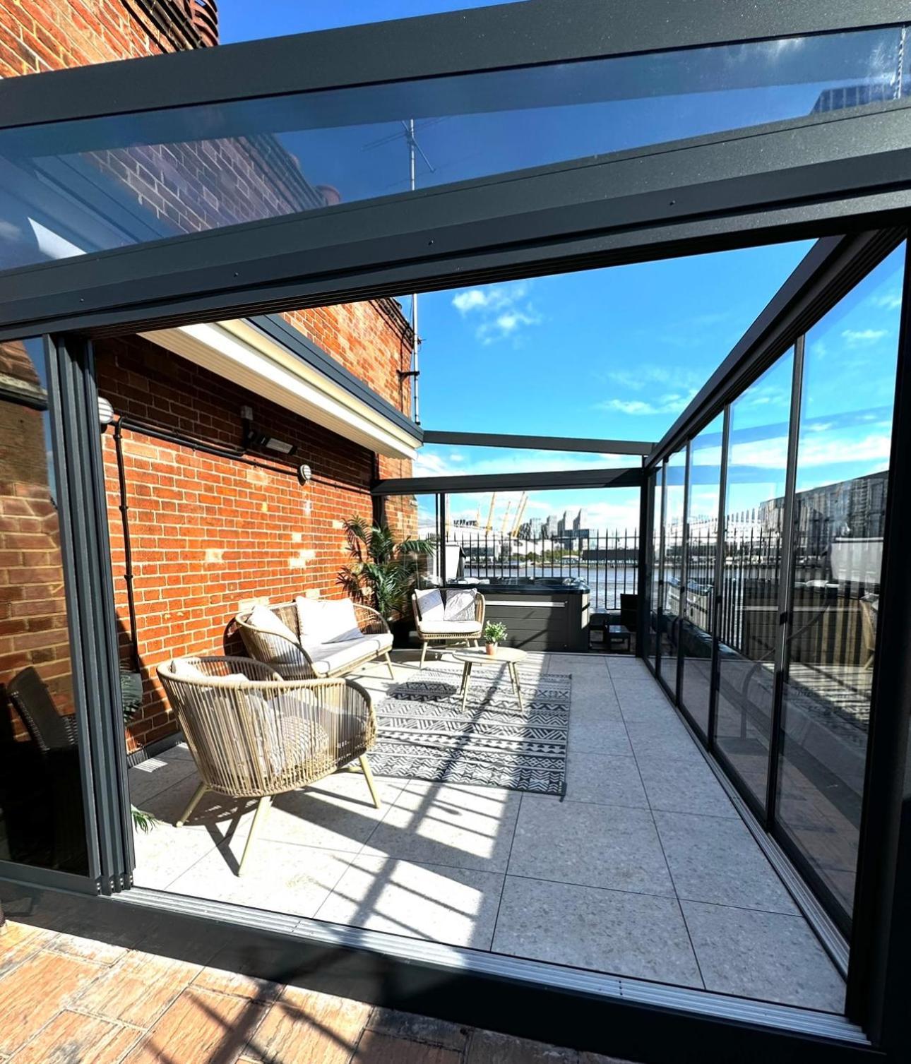 3 X Bedroom Riverside Flat With Hot Tub On Roof Terrace Londen Buitenkant foto