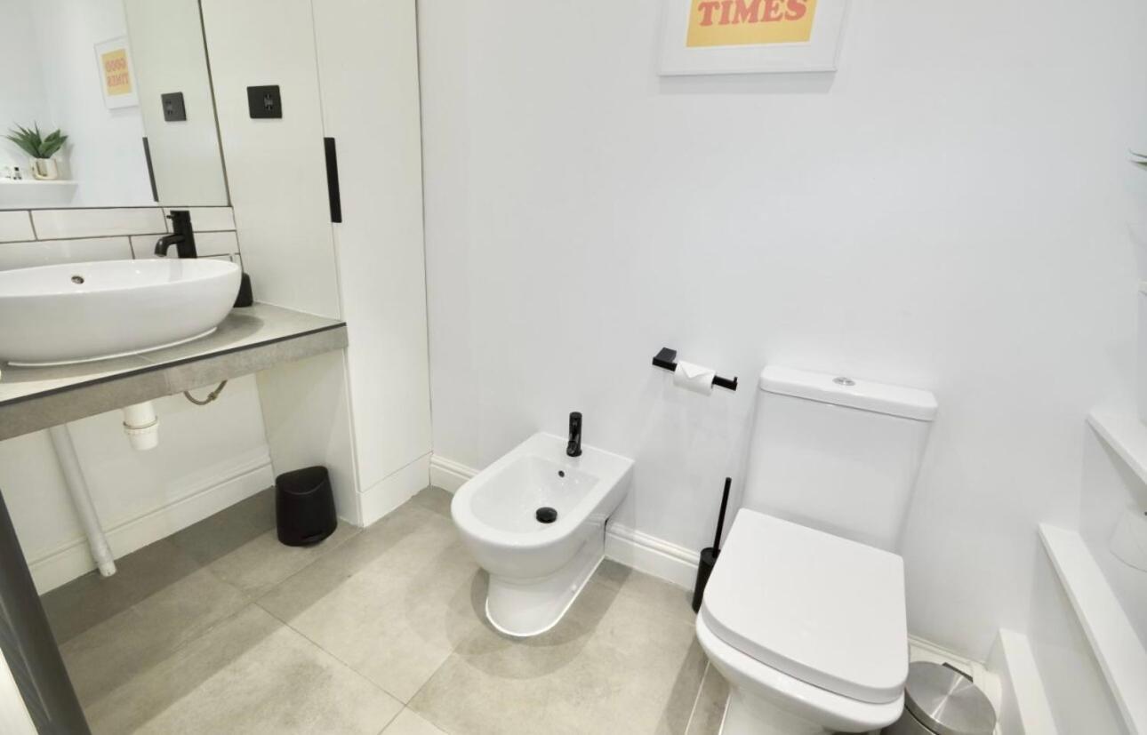 3 X Bedroom Riverside Flat With Hot Tub On Roof Terrace Londen Buitenkant foto